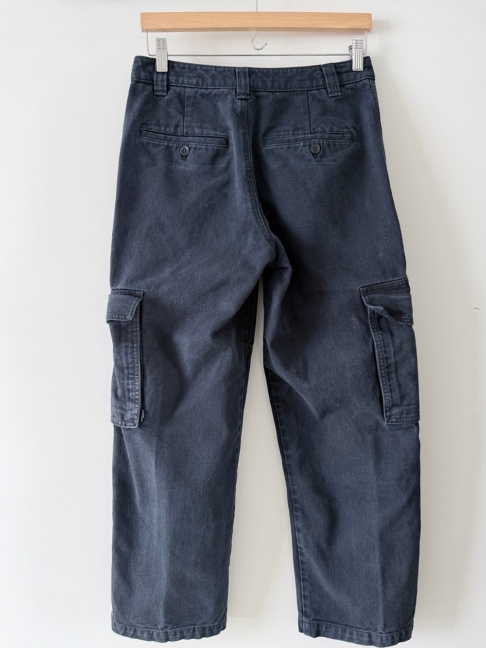 TNA Aritzia Dark Grey Cargo Pants Wide Leg Utility Size 6 - Picture 7 of 10